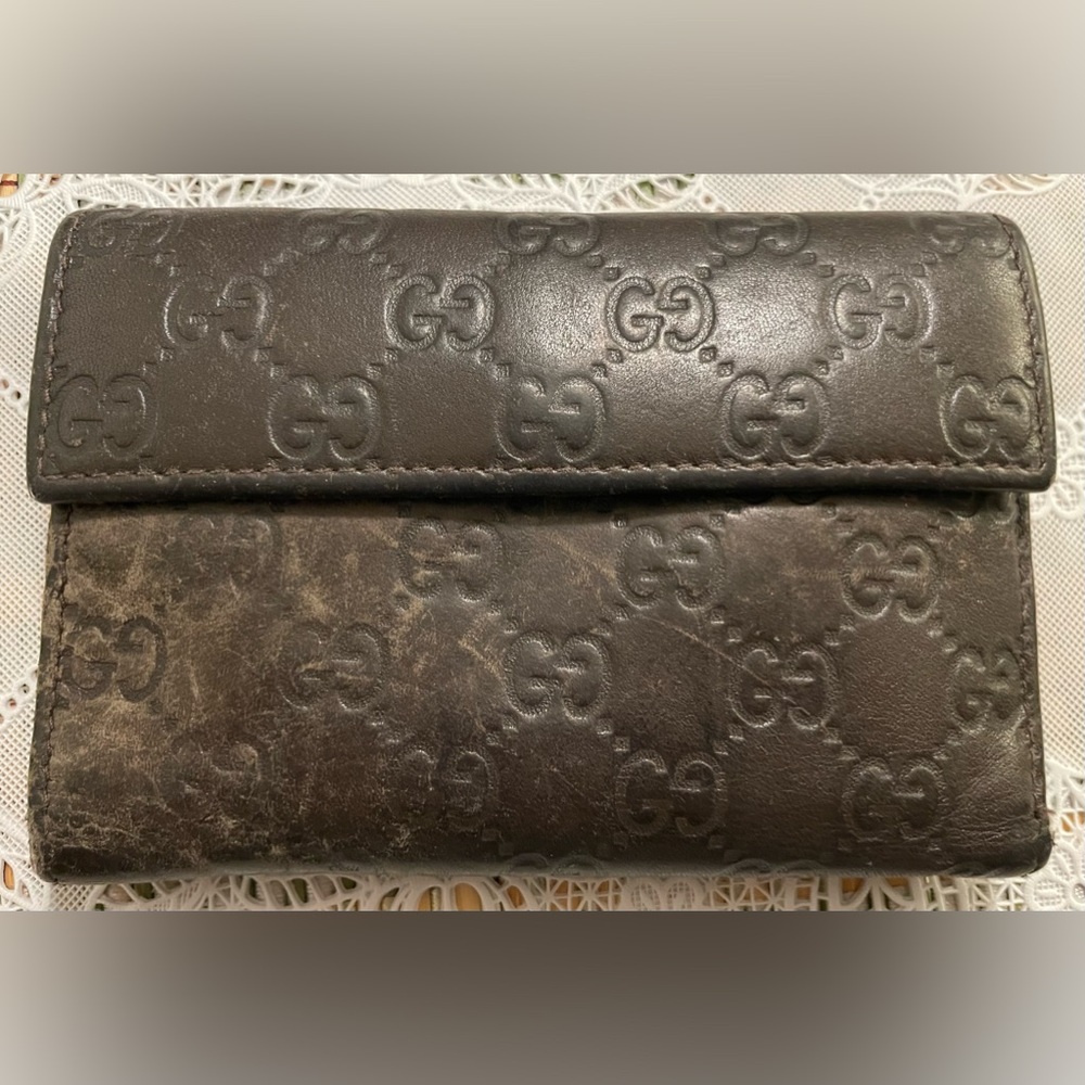 *** Project *** Authentic Gucci Guccisima Embossed Long Leather Wallet